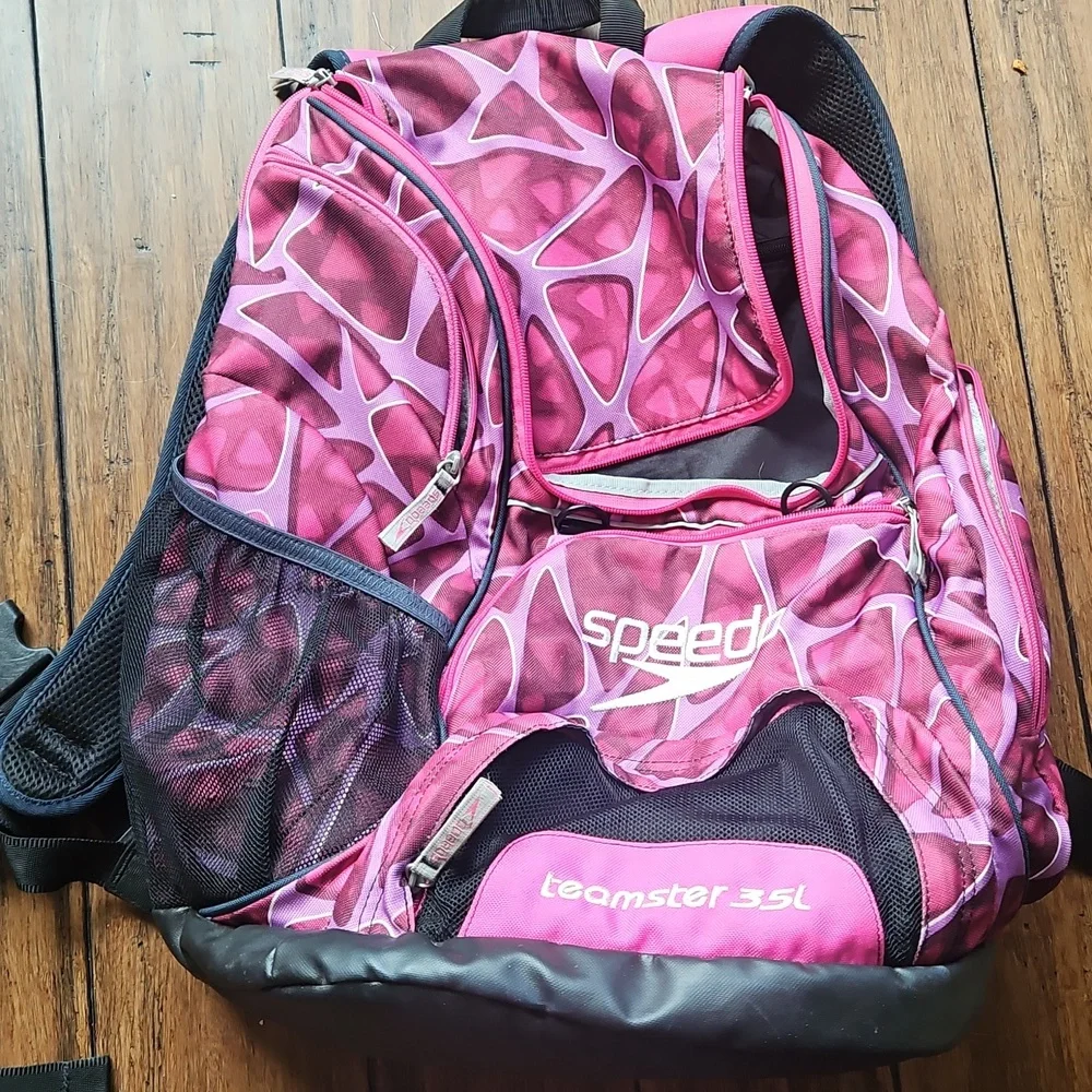 Speedo pink teamster